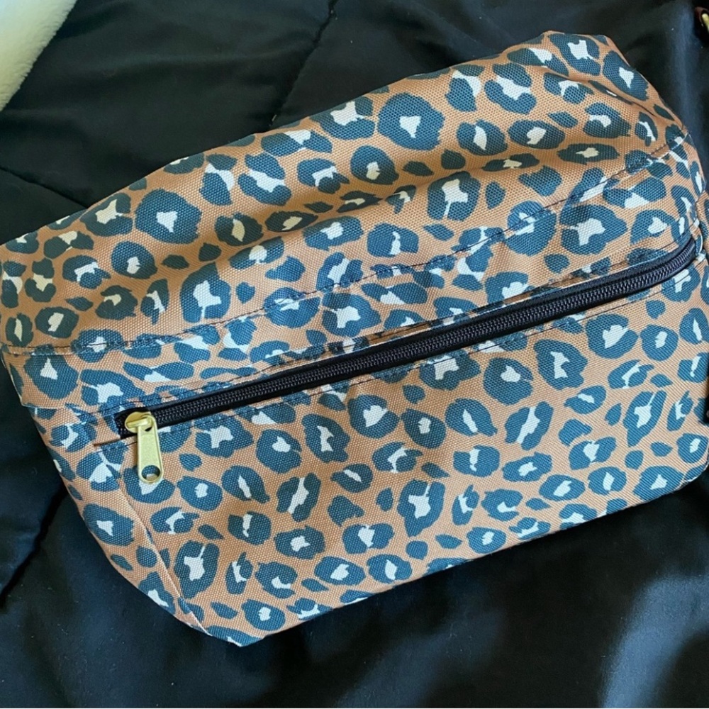 Canvelle Fanny Pack Leopard Fling